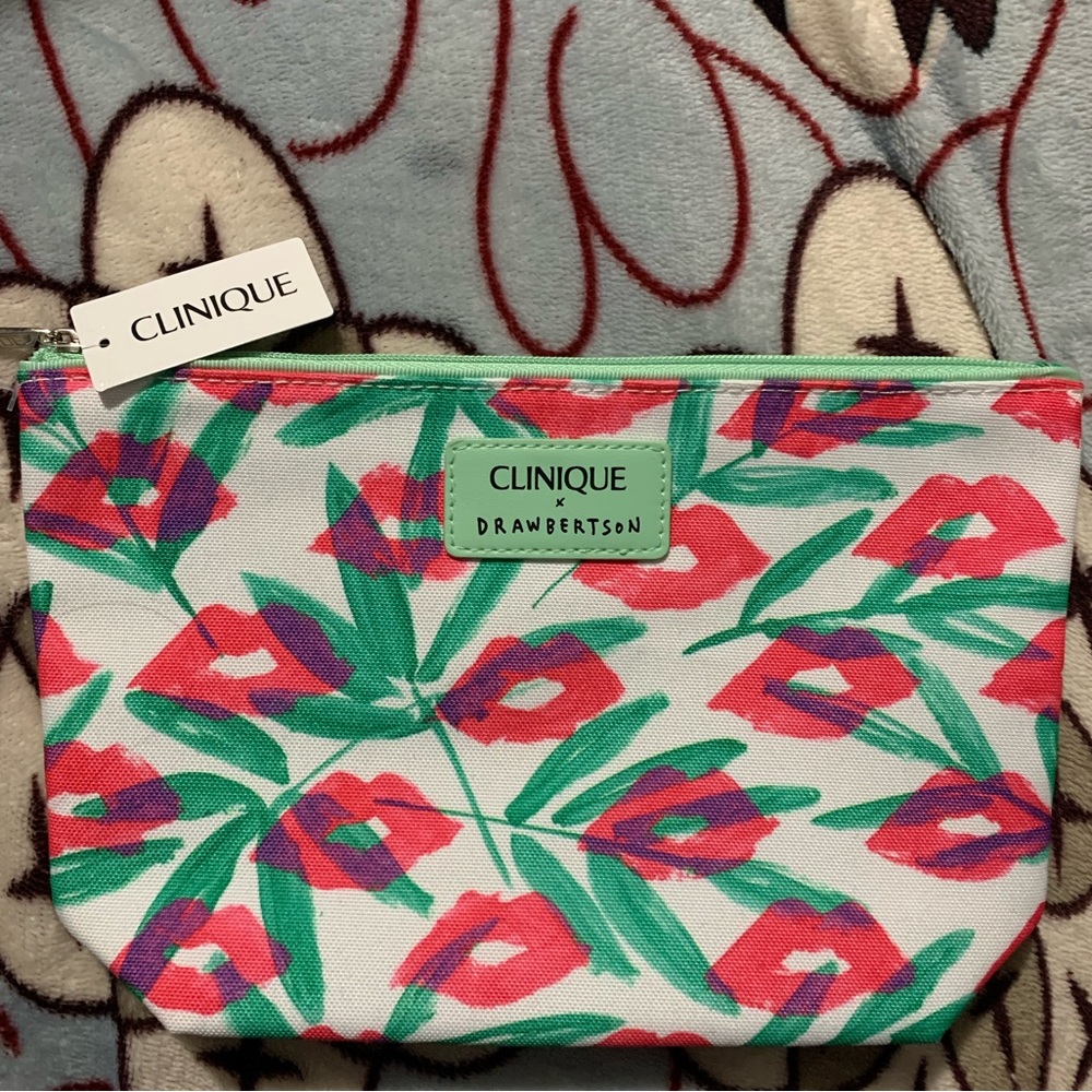 Clinique Green and Red Cosmetic Bag Vibrant Floral Design
